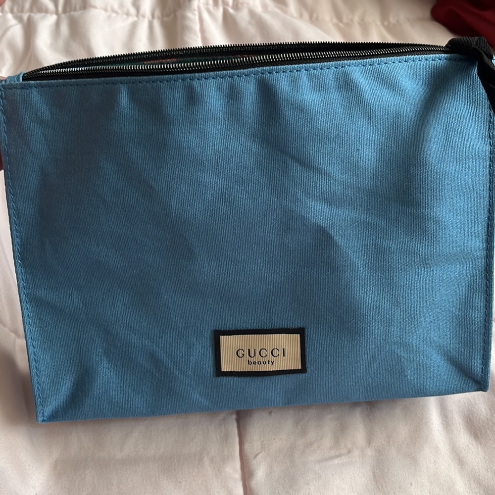 Authentic Gucci Pouch - Picture 5 of 5